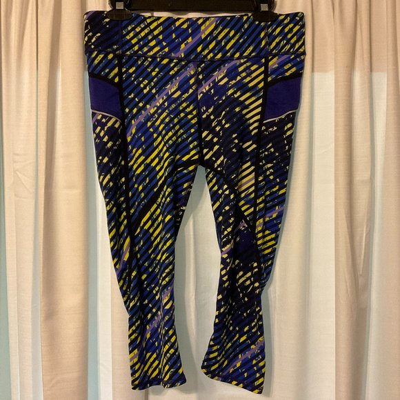 Athleta Radical Stripe Capri Leggings M Blue Black Yellow Purple - Picture 2 of 10